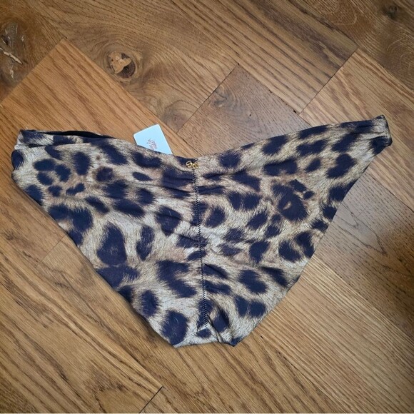 NWT PQ Swim Reversible Leopard and Floral Bikini Set Women's Size L - Picture 6 of 6